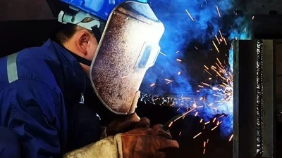 การบรรจุอย่างมีวินัยในตนเองเพื่อต่อสู้กับโรคระบาดและรับรองการผลิตที่ปลอดภัยแล...